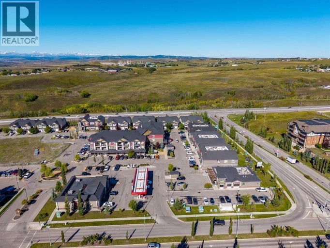 2203, 15 Sunset Square, Cochrane, Alberta, T4C0E7