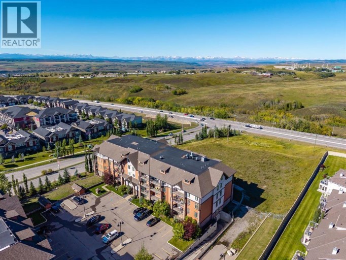 2203, 15 Sunset Square, Cochrane, Alberta, T4C0E7