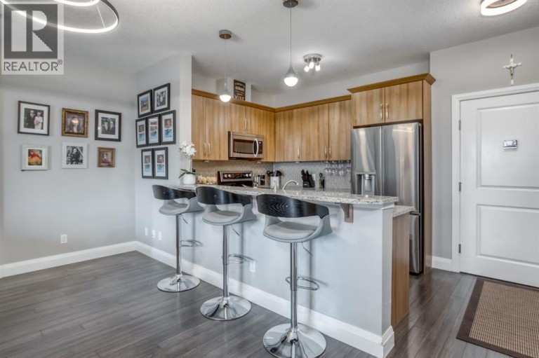 2203, 15 Sunset Square, Cochrane, Alberta, T4C0E7