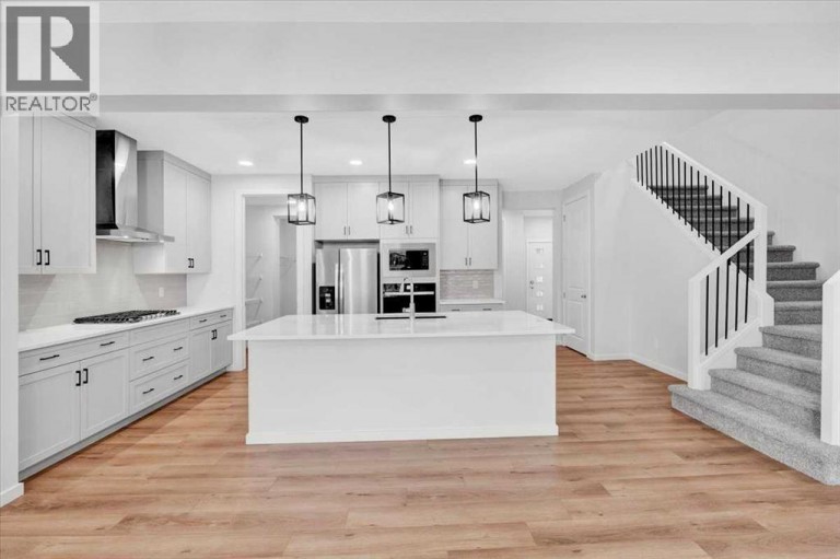 75 Versant Rise SW, Calgary, Alberta, T2Y0Z1