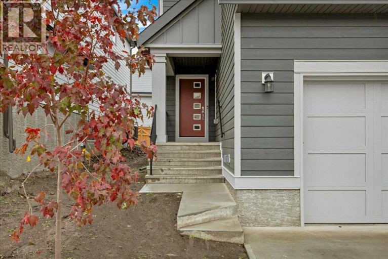 75 Versant Rise SW, Calgary, Alberta, T2Y0Z1