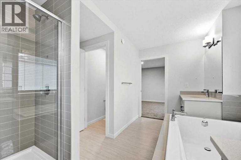 75 Versant Rise SW, Calgary, Alberta, T2Y0Z1