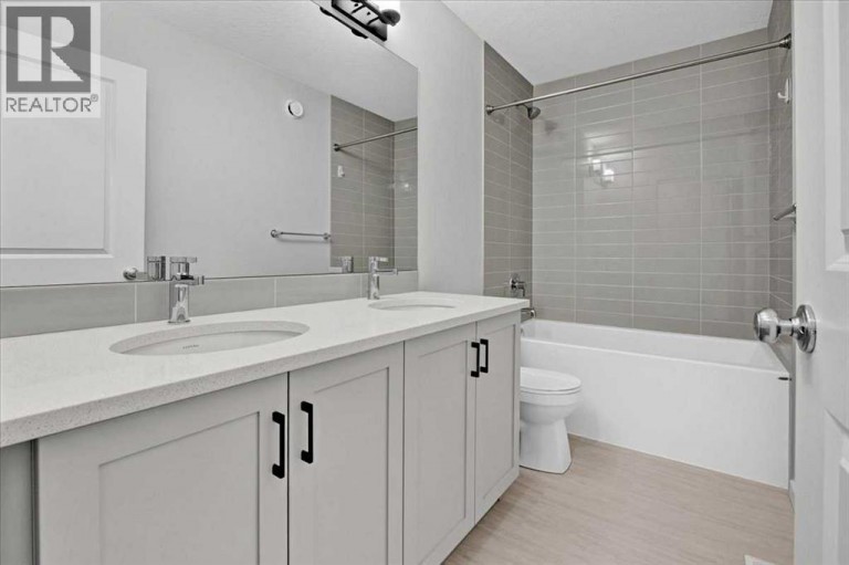 75 Versant Rise SW, Calgary, Alberta, T2Y0Z1