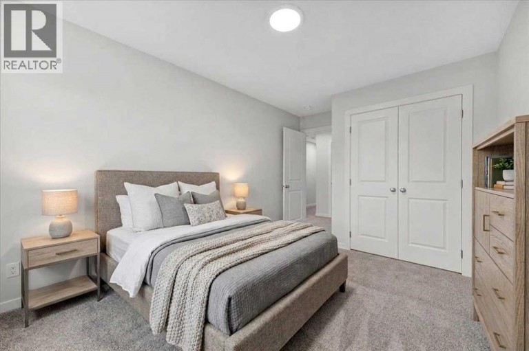 75 Versant Rise SW, Calgary, Alberta, T2Y0Z1