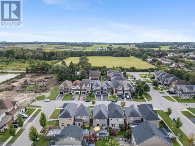 14 TABB AVENUE, Clarington (Courtice), Ontario, L1E0B2