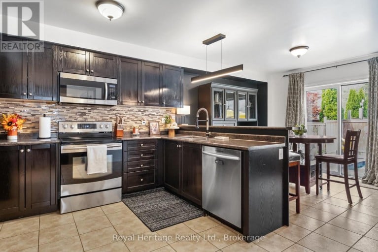 14 TABB AVENUE, Clarington (Courtice), Ontario, L1E0B2