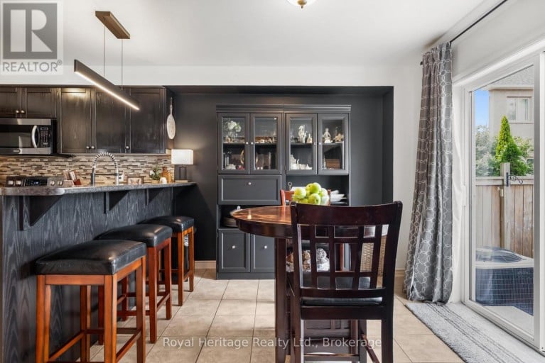 14 TABB AVENUE, Clarington (Courtice), Ontario, L1E0B2