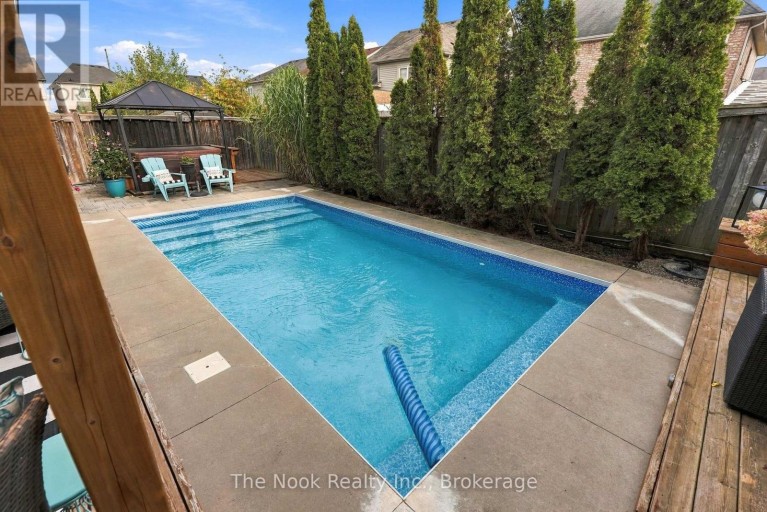 154 TED MILLER CRESCENT, Clarington (Bowmanville), Ontario, L1C0M3
