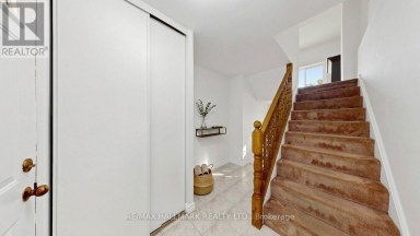 7 - 144 HENDERSON AVENUE Markham (Thornhill) Ontario photo 11
