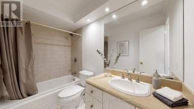 7 - 144 HENDERSON AVENUE Markham (Thornhill) Ontario photo 8