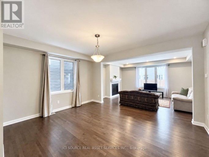 34 SWEET PEA WAY, Ottawa, Ontario, K2T0K5