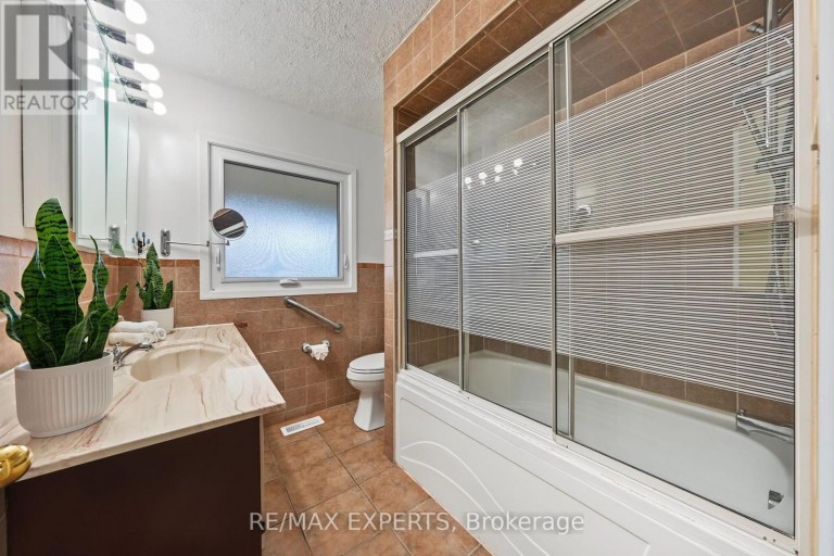 79 OLIVE STREET, Grimsby (Grimsby Beach), Ontario, L3M2C6