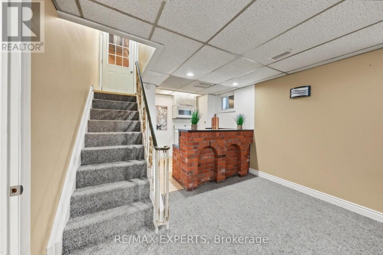79 OLIVE STREET, Grimsby (Grimsby Beach), Ontario, L3M2C6