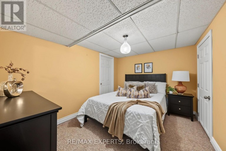 79 OLIVE STREET, Grimsby (Grimsby Beach), Ontario, L3M2C6