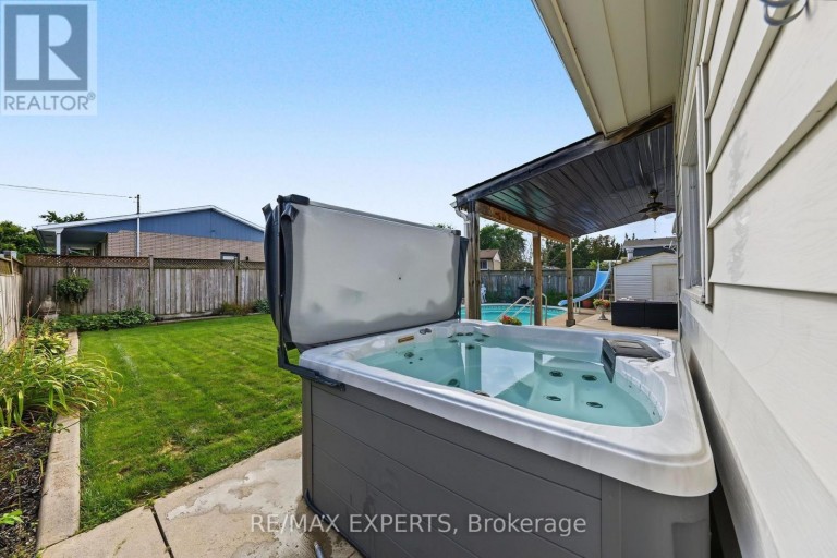 79 OLIVE STREET, Grimsby (Grimsby Beach), Ontario, L3M2C6