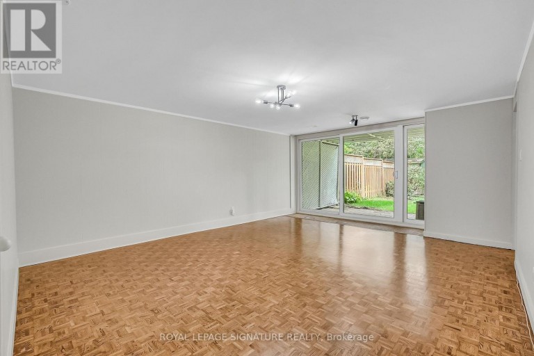 155 THREE VALLEYS DRIVE, Toronto (Parkwoods-Donalda), Ontario, M3A3C1