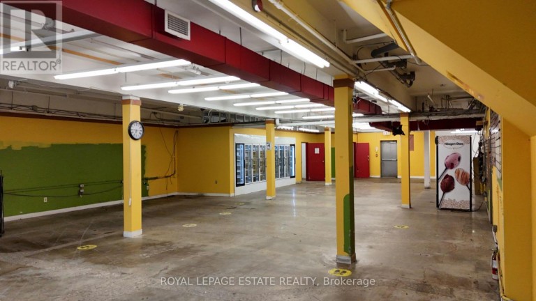 1153 QUEEN STREET W, Toronto (Little Portugal), Ontario, M6J1J4