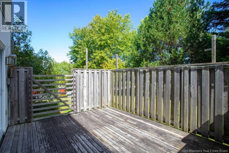 25 Hillsview Crescent, Rothesay, New Brunswick, E2E3N5