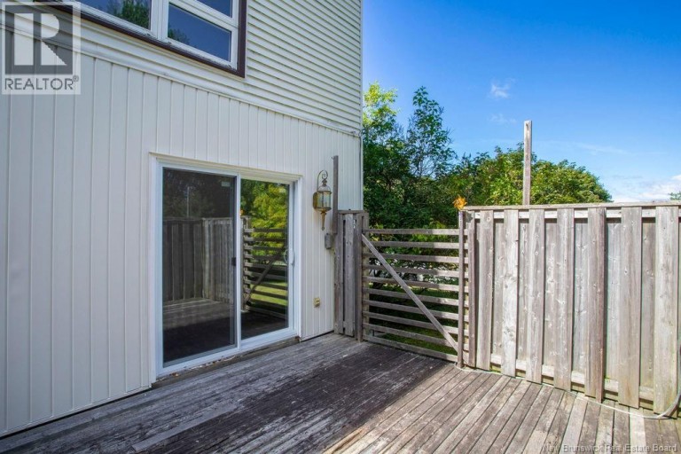 25 Hillsview Crescent, Rothesay, New Brunswick, E2E3N5