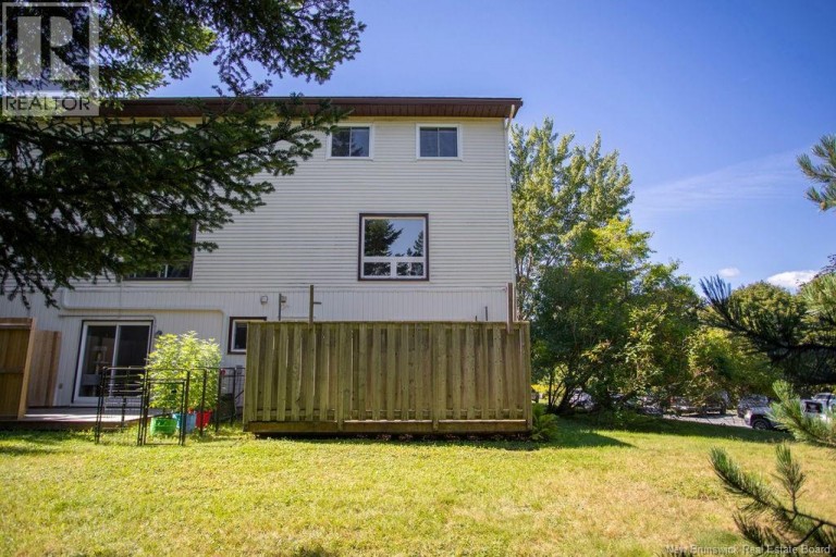 25 Hillsview Crescent, Rothesay, New Brunswick, E2E3N5