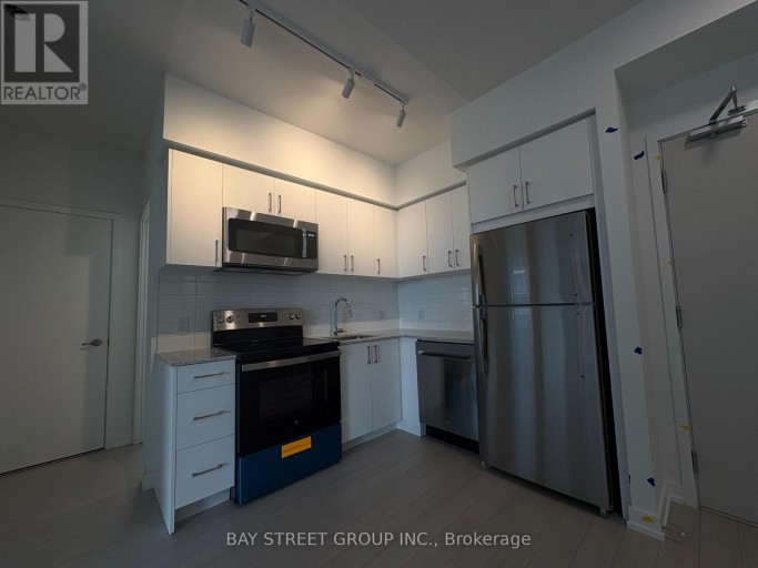 2322 - 4010 EGLINTON AVENUE W, Toronto (Humber Heights), Ontario, M9A0G5