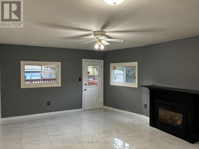 295 STRATHEARN AVENUE, Hamilton (Homeside), Ontario, L8H5K8
