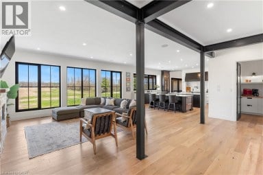 742 COUNTRY SQUIRE Road Waterloo Ontario photo 11