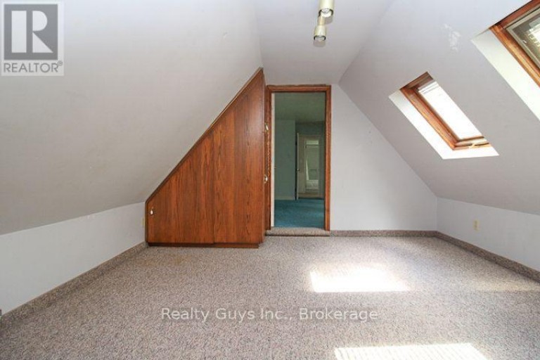 1931 SHERBROOKE STREET W, Cavan Monaghan (Cavan-Monaghan), Ontario, K9J0E5
