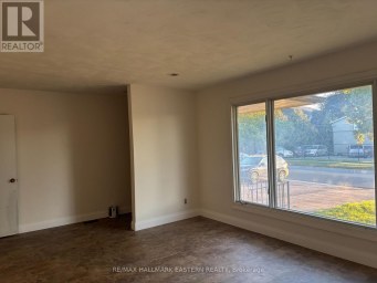 MAIN FLOOR UNIT - 893 FORD STREET Peterborough (Otonabee Ward 1) Ontario photo 2