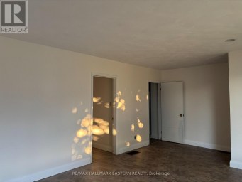 MAIN FLOOR UNIT - 893 FORD STREET Peterborough (Otonabee Ward 1) Ontario photo 3