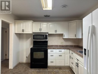 MAIN FLOOR UNIT - 893 FORD STREET Peterborough (Otonabee Ward 1) Ontario photo 5
