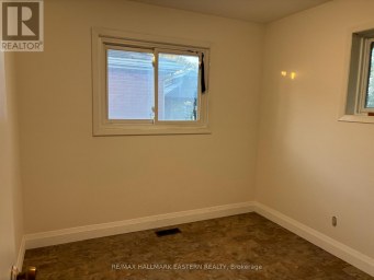 MAIN FLOOR UNIT - 893 FORD STREET Peterborough (Otonabee Ward 1) Ontario photo 6