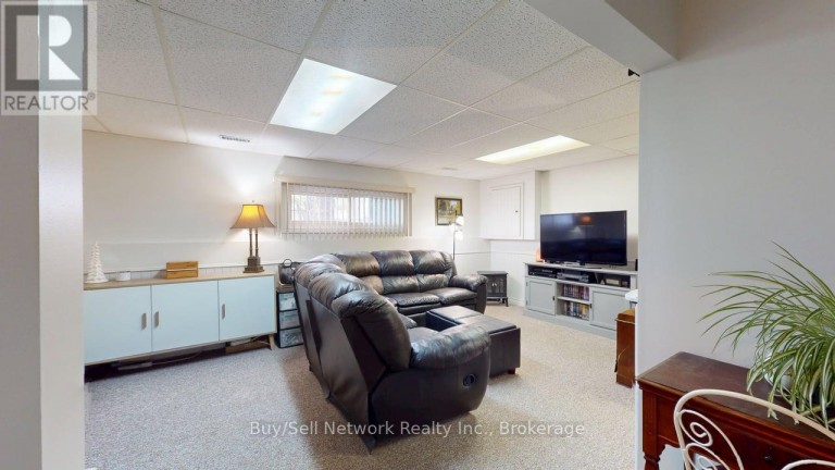 2255 DENURE DRIVE, Peterborough (Monaghan Ward 2), Ontario, K9K2G3