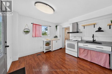 346 GORE ROAD Prince Edward County (Ameliasburg Ward) Ontario photo 14