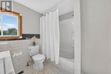 346 GORE ROAD Prince Edward County (Ameliasburg Ward) Ontario photo 20