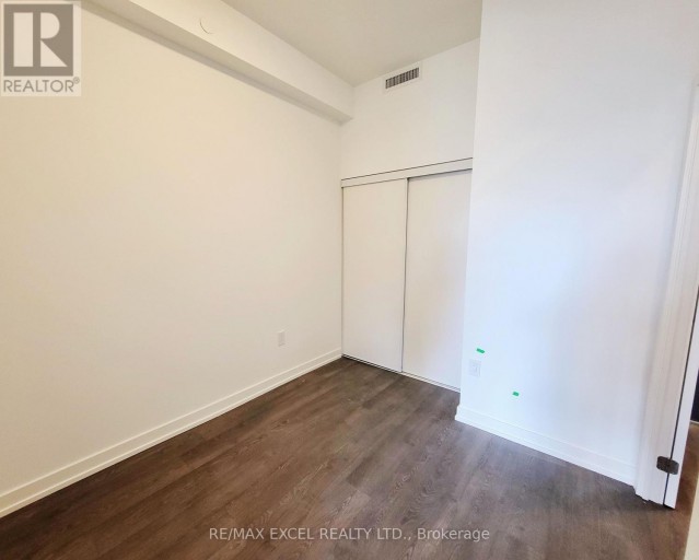 N323 - 7 GOLDEN LION HEIGHTS, Toronto (Newtonbrook East), Ontario, M2M4E7