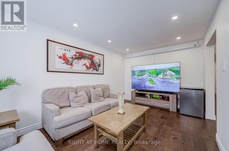 71 BAYHAMPTON CRESCENT, Vaughan (Brownridge), Ontario, L4J7H2