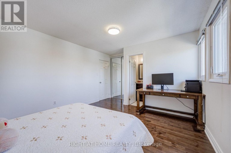 71 BAYHAMPTON CRESCENT, Vaughan (Brownridge), Ontario, L4J7H2