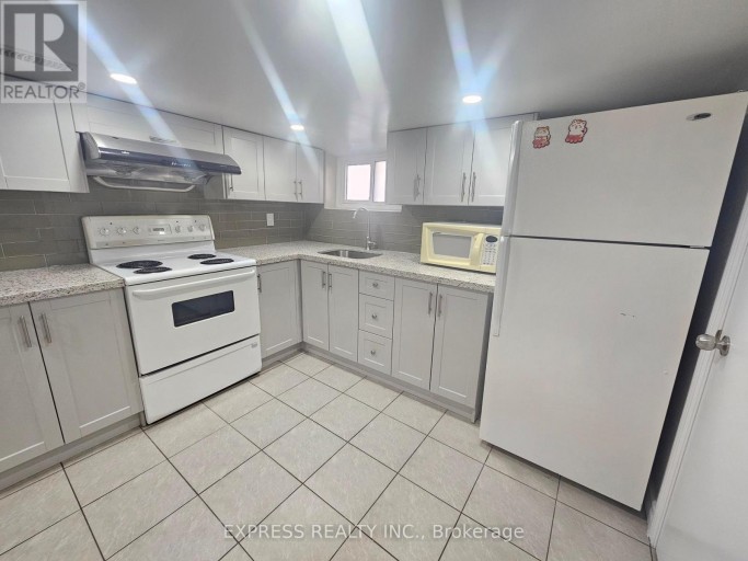 BSMT - 392 WHITMORE AVENUE N, Toronto (Briar Hill-Belgravia), Ontario, M6E2N4