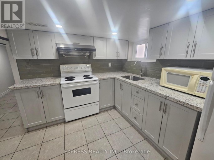 BSMT - 392 WHITMORE AVENUE N, Toronto (Briar Hill-Belgravia), Ontario, M6E2N4