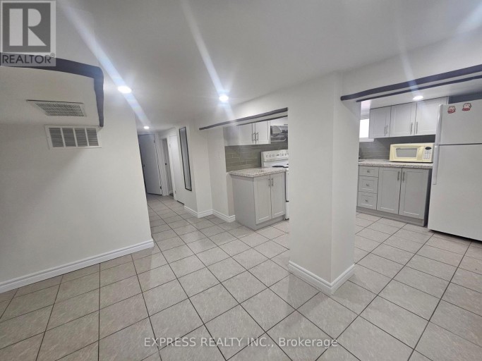 BSMT - 392 WHITMORE AVENUE N, Toronto (Briar Hill-Belgravia), Ontario, M6E2N4