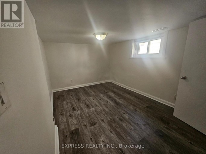 BSMT - 392 WHITMORE AVENUE N, Toronto (Briar Hill-Belgravia), Ontario, M6E2N4