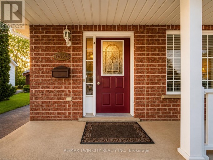 A - 652 JACOB LANE, Waterloo, Ontario, N2V2G9