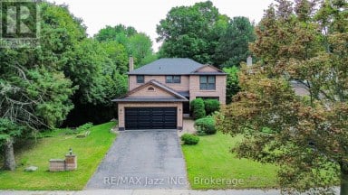 262 ATHABASCA STREET Oshawa (Donevan) Ontario photo 1