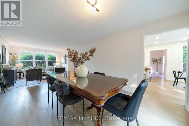 262 ATHABASCA STREET, Oshawa (Donevan), Ontario, L1H8E4