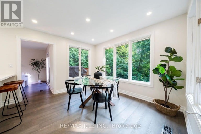 262 ATHABASCA STREET, Oshawa (Donevan), Ontario, L1H8E4