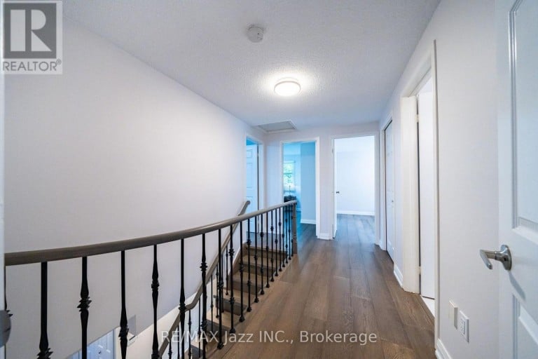 262 ATHABASCA STREET, Oshawa (Donevan), Ontario, L1H8E4