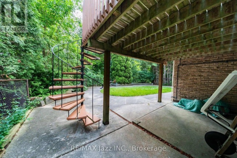 262 ATHABASCA STREET, Oshawa (Donevan), Ontario, L1H8E4