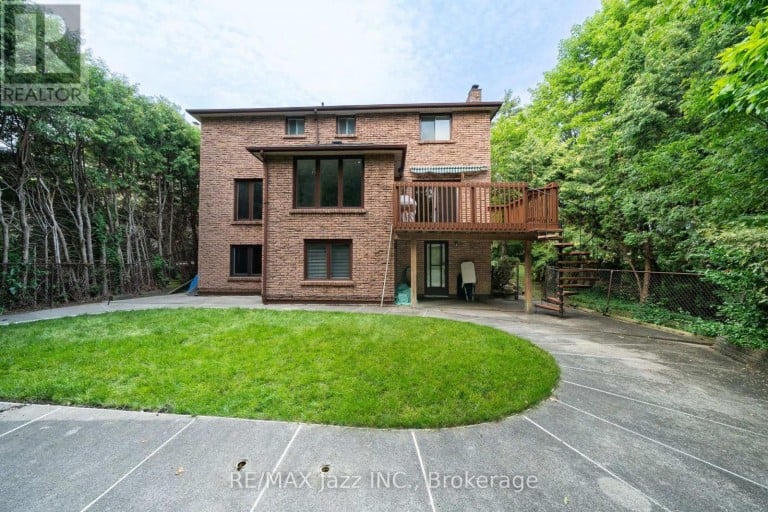 262 ATHABASCA STREET, Oshawa (Donevan), Ontario, L1H8E4