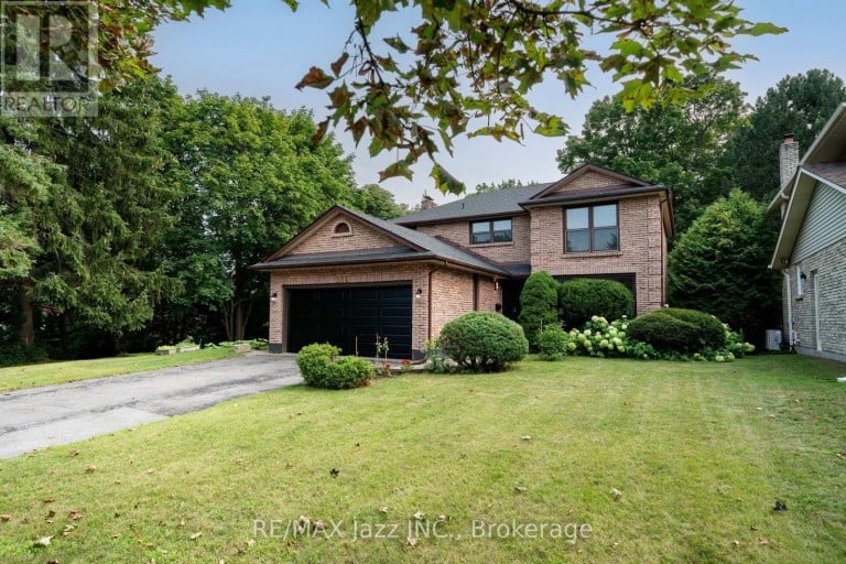262 ATHABASCA STREET, Oshawa (Donevan), Ontario, L1H8E4